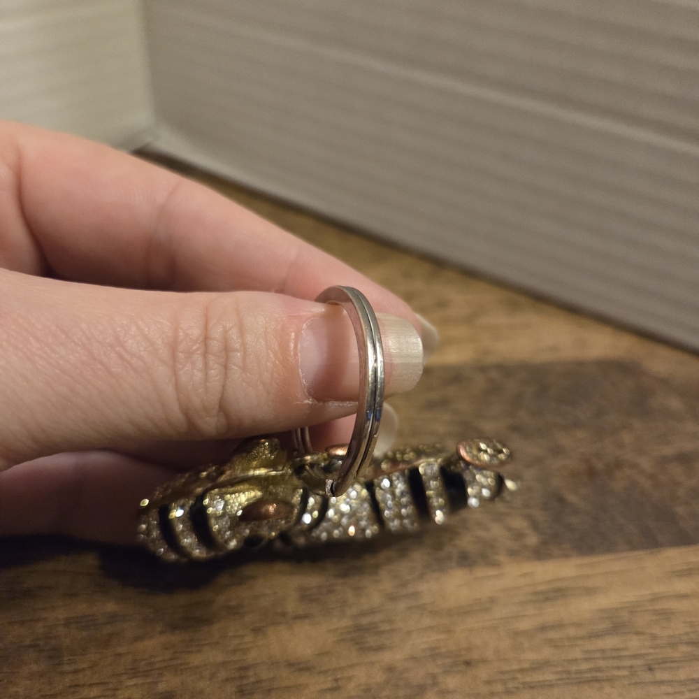 Zebra Crystal Rhinestone Pendant Keychain - Picture 4 of 12